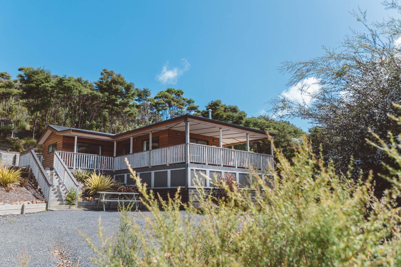 Tangiaro Retreat Villa Port Charles Eksteriør bilde